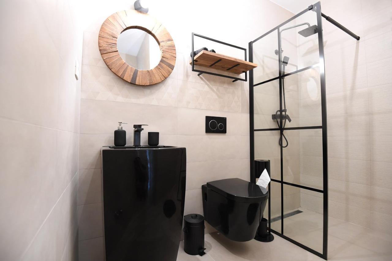 Apartments Camellia 扎达尔 外观 照片