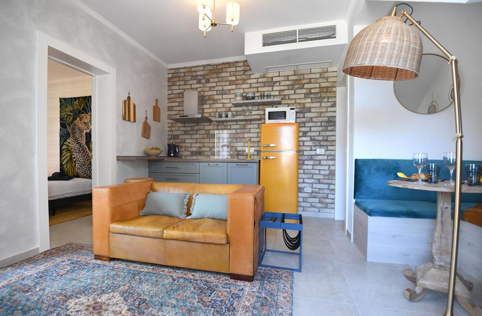 Apartments Camellia 扎达尔 外观 照片